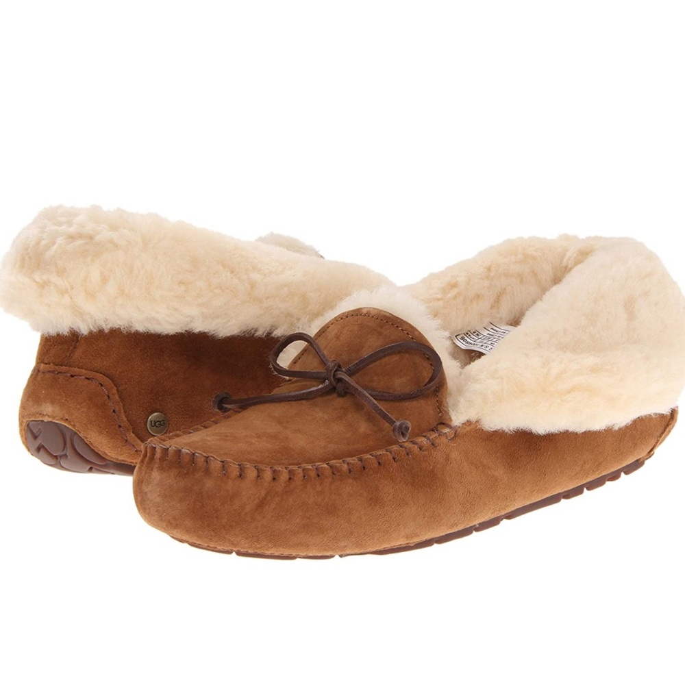 Ugg Alena Chestnut Shearling Lined Moccasin Slippers. Women’s size 6